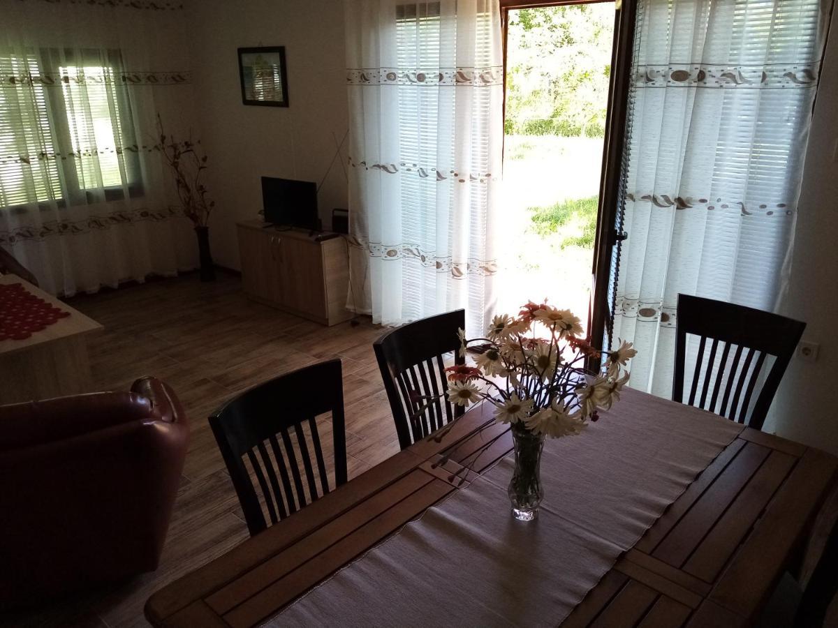 Holidey * Βάρνα